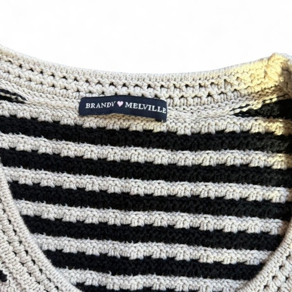 Brandy Melville Crochet Tank Top Black White Striped Coquette Indie Preppy - Picture 3 of 3